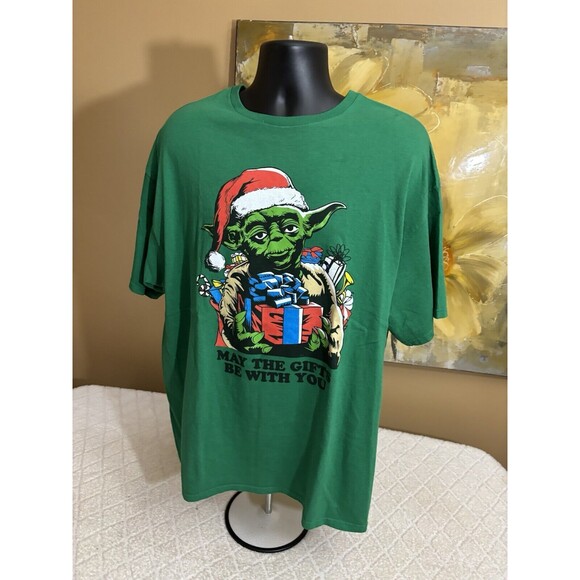 Star Wars Christmas Yoda May The Gifts Be With You Graphic Green Tee Size 2XL - Picture 2 of 15